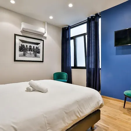 Blue Nights - Sebastopol Apartment Paris