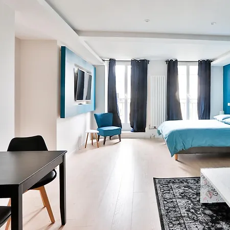 Blue Nights - Sebastopol Apartment Paris