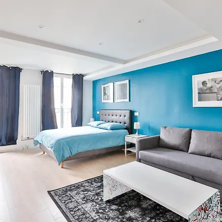 Blue Nights - Sebastopol Apartment *