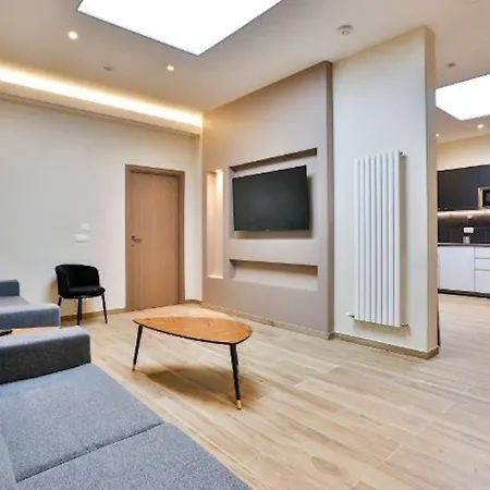 Blue Nights - Sebastopol Apartmán *