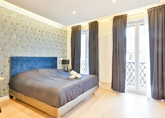 Blue Nights - Sébastopol