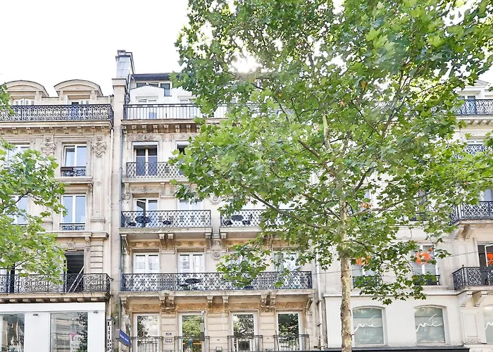 Blue Nights - Sébastopol *