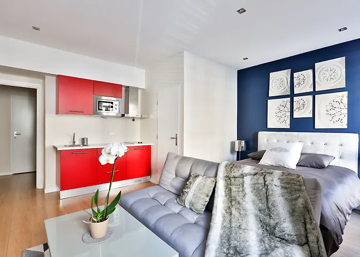 Blue Nights - Sébastopol París